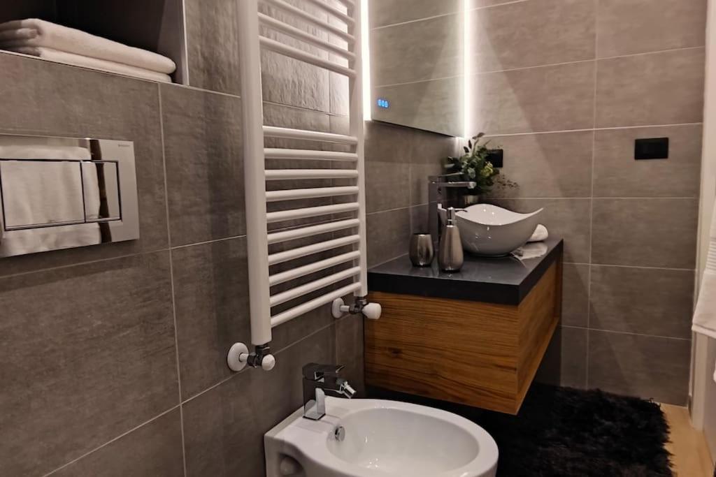 Апартаменти Casa Relax - 500 Mt. Dal Centro Турин Екстер'єр фото